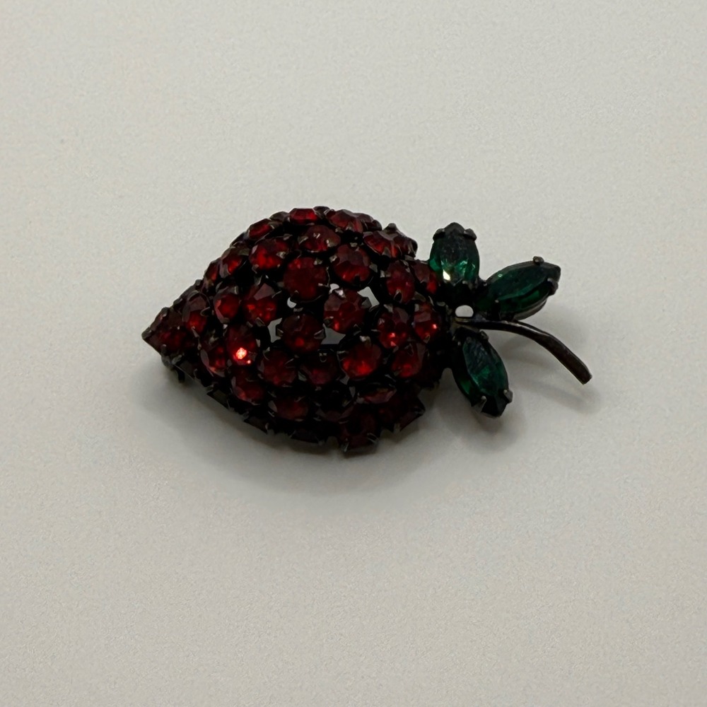 Warner Vintage Red Rhinestone Strawberry Brooch Green Leaves Japanned Metal Pin
